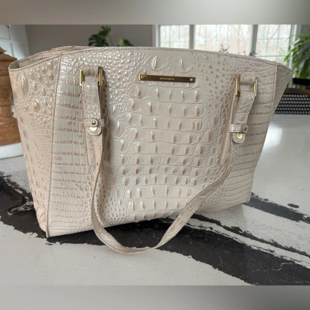 Brahmin Cream/Gold -Embossed Tote Bag - Picture 1 of 7